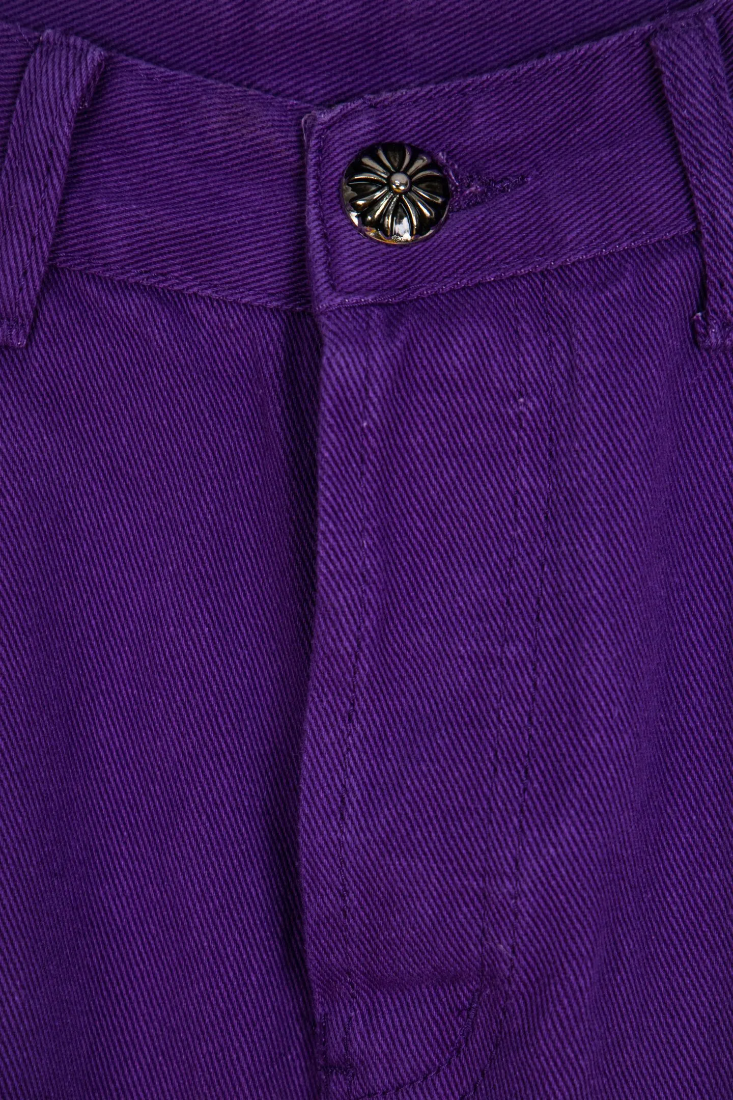 P260 top version CH Chromehearts 2025 new limited black pink cross patchwork leather couple style washed loose purple jeans 💜 Top quality ceiling quality styles with different washed textures, very friendly to people with thin legs and thick legs, the straight and loose version is very flattering to the leg shape. Moderate length that never goes out of style, easy to match with casually, basic styling for various styles, a must-have in the wardrobe! The fabric is stiff but also makes the upper body soft without losing texture. The washing process is even more perfect. It is a must-have item for everyone! ! ! Washed wheat, hang tag, pants label, three labels complete Color: Purple Size: 28, 30, 32, 34